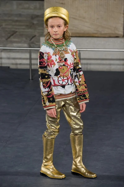 Look 63